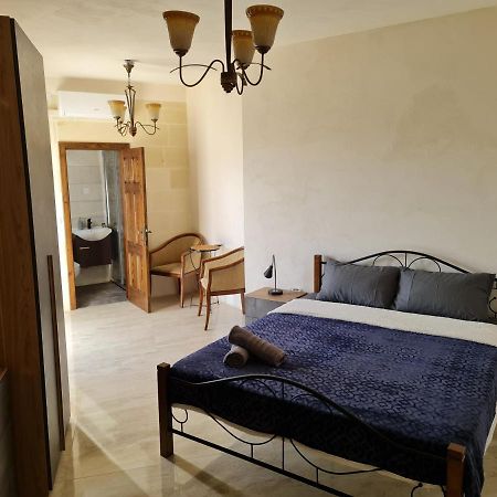 Splendid House Victoria Gozo Hotel Bagian luar foto