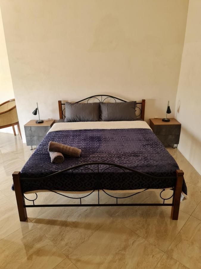 Splendid House Victoria Gozo Hotel Bagian luar foto