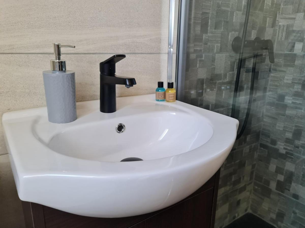 Splendid House Victoria Gozo Hotel Bagian luar foto