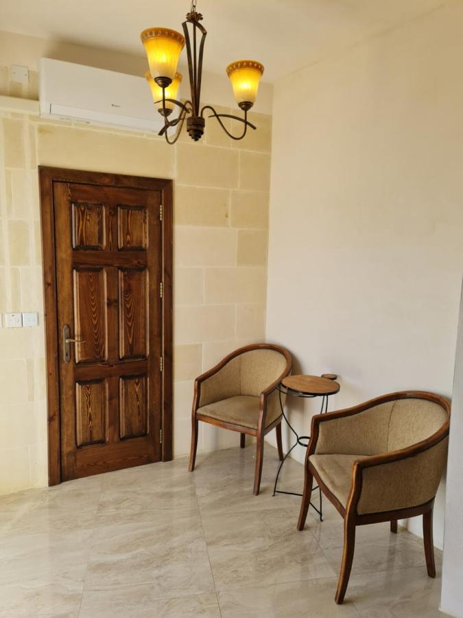 Splendid House Victoria Gozo Hotel Bagian luar foto